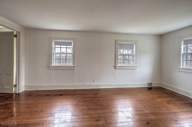 775 Larger Cross Road Bedminster, NJ 07921 - Photo 19 of 20