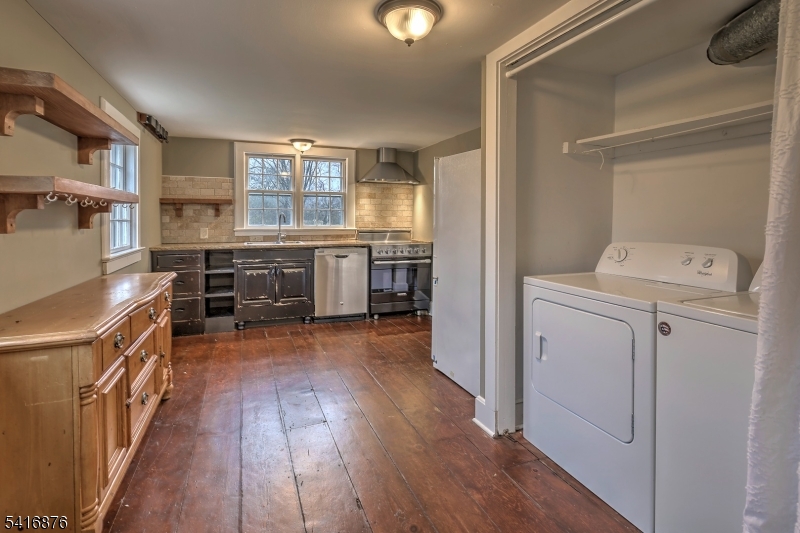 775 Larger Cross Road Bedminster, NJ 07921 - Photo 10 of 20