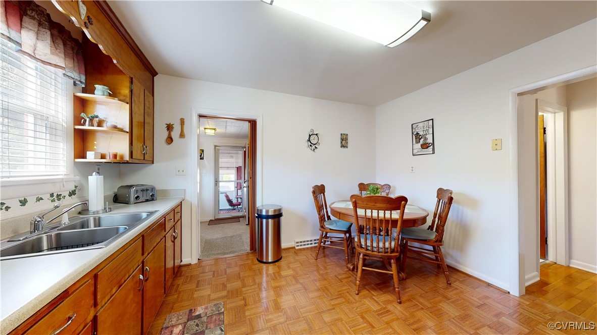706 James Avenue Colonial Heights, VA 23834 - Photo 7 of 14 a dining room with furniture and window