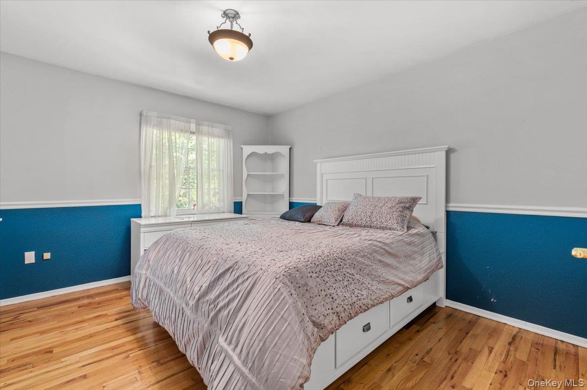 100 Cabot Road Massapequa, NY 11758 - Photo 25 of 49