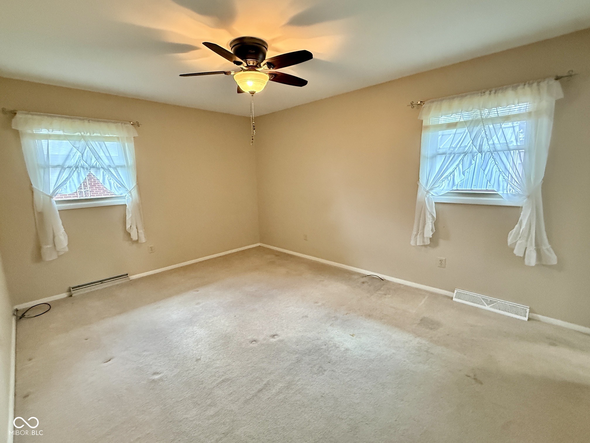 4525 Chapel Drive Columbus, IN 47203 - Photo 13 of 22