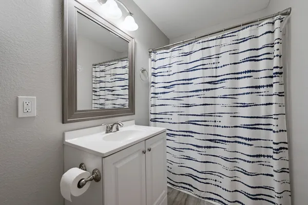 $1,825 | 13404 Coomes Drive, Del Valle, TX 78617