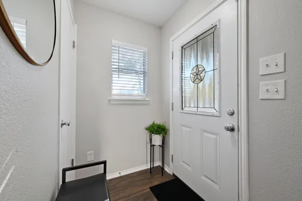 $1,825 | 13404 Coomes Drive, Del Valle, TX 78617