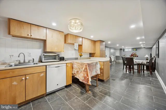 $679,900 | 1111 North Broad Street, Allentown, PA 18104