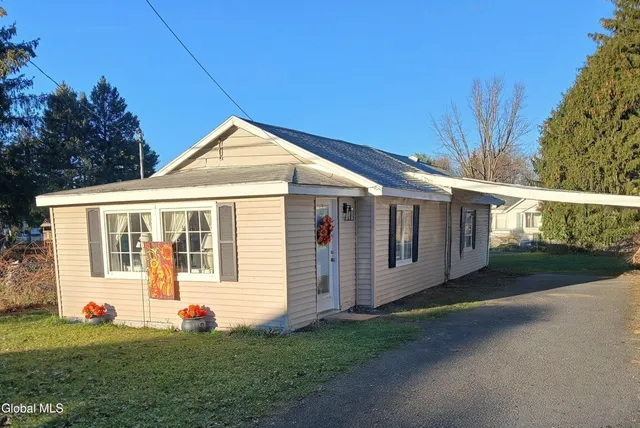 $229,000 | 347 Hillcrest Street, Troy, NY 12182