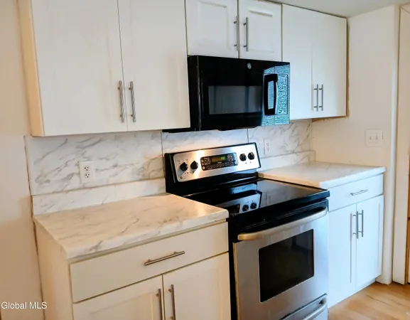 $205,000 | 347 Hillcrest Street, Troy, NY 12182
