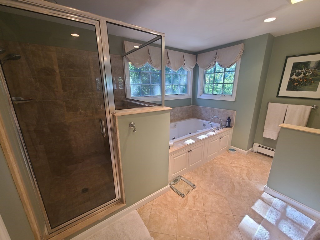 45 White Oak Road Wellesley, MA 02481 - Photo 14 of 17