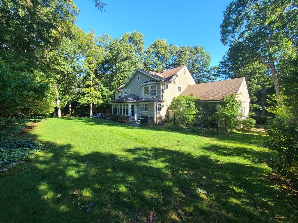 45 White Oak Road Wellesley, MA 02481 - Photo 15 of 17