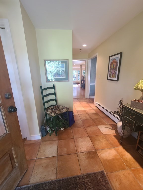 45 White Oak Road Wellesley, MA 02481 - Photo 3 of 17