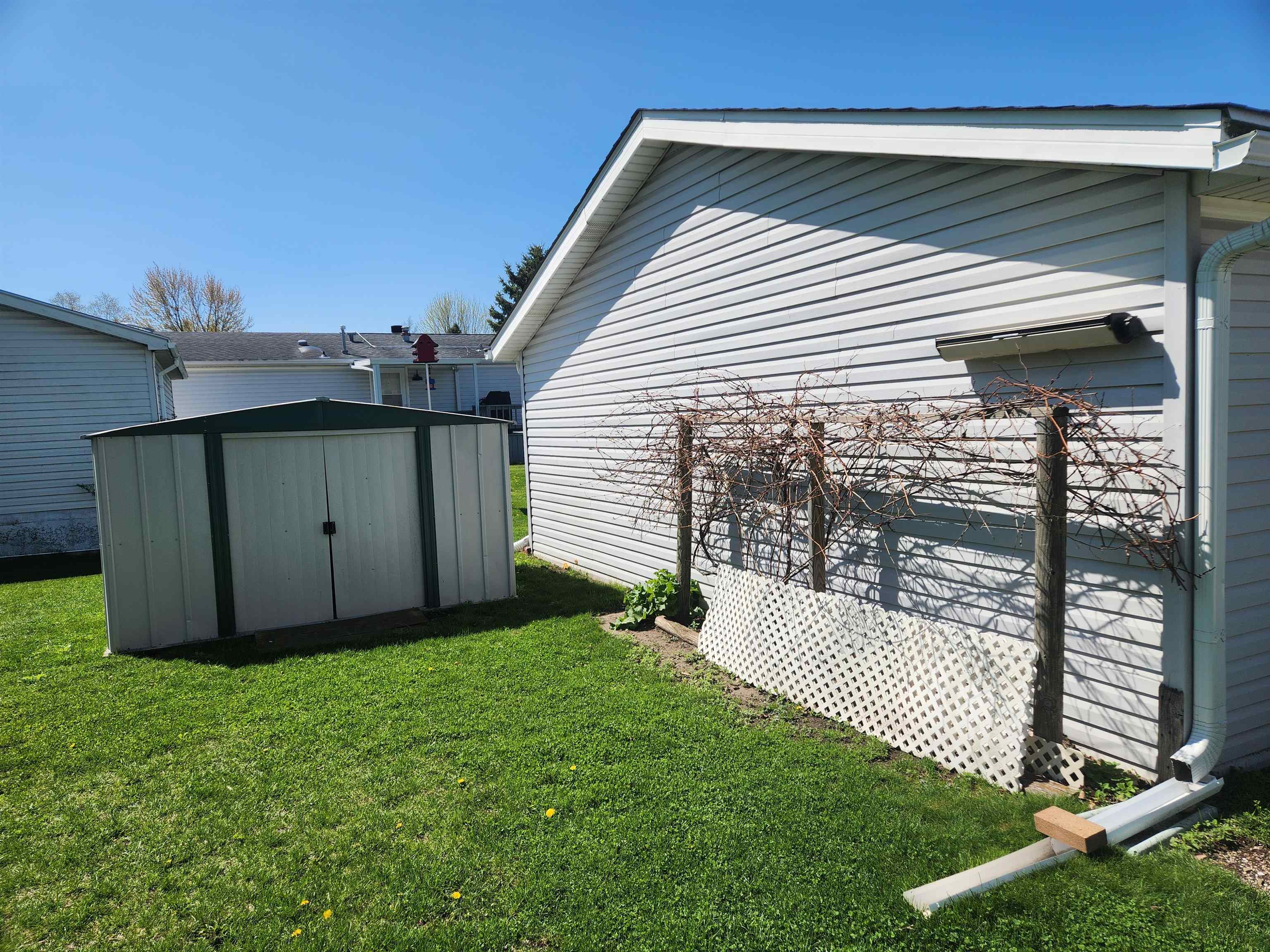 8511 Fig Tree Lane Roscoe, IL 61073 - Photo 33 of 35 a view of a backyard
