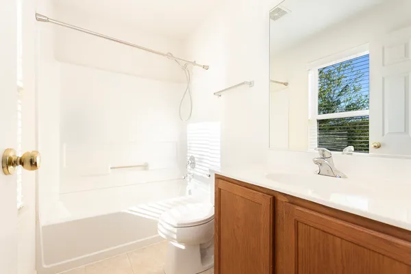 $2,250 | 2329 Moonlight Court, Aurora, IL 60503