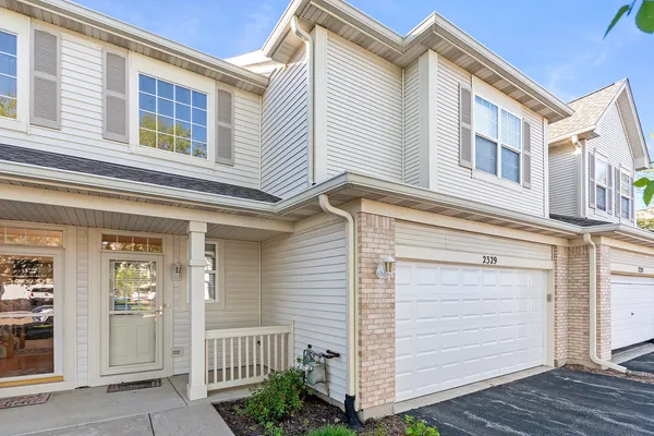 $2,250 | 2329 Moonlight Court, Aurora, IL 60503