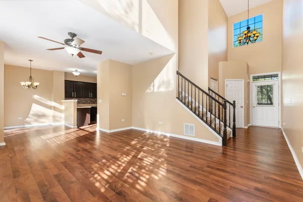 $2,250 | 2329 Moonlight Court, Aurora, IL 60503