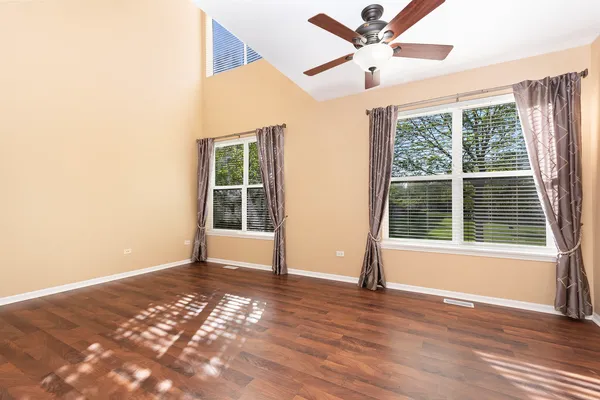 $2,250 | 2329 Moonlight Court, Aurora, IL 60503