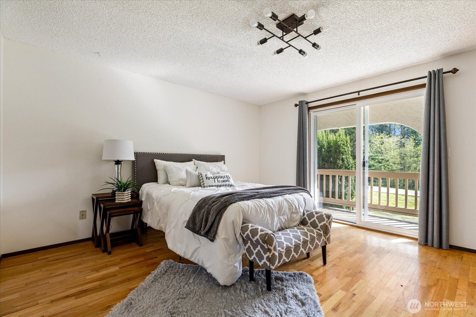 987 East Crescent Harbor Road Oak Harbor, WA 98277 - Photo 24 of 40