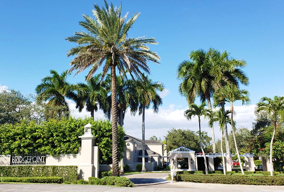6950 Southwest 55th Terrace East Miami, FL 33155 - Photo 3 of 16 a view of outdoor space with palm trees