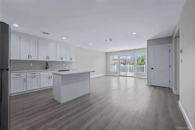 $4,250 | 110 School Street, Unit 7, Glen Cove, NY 11542