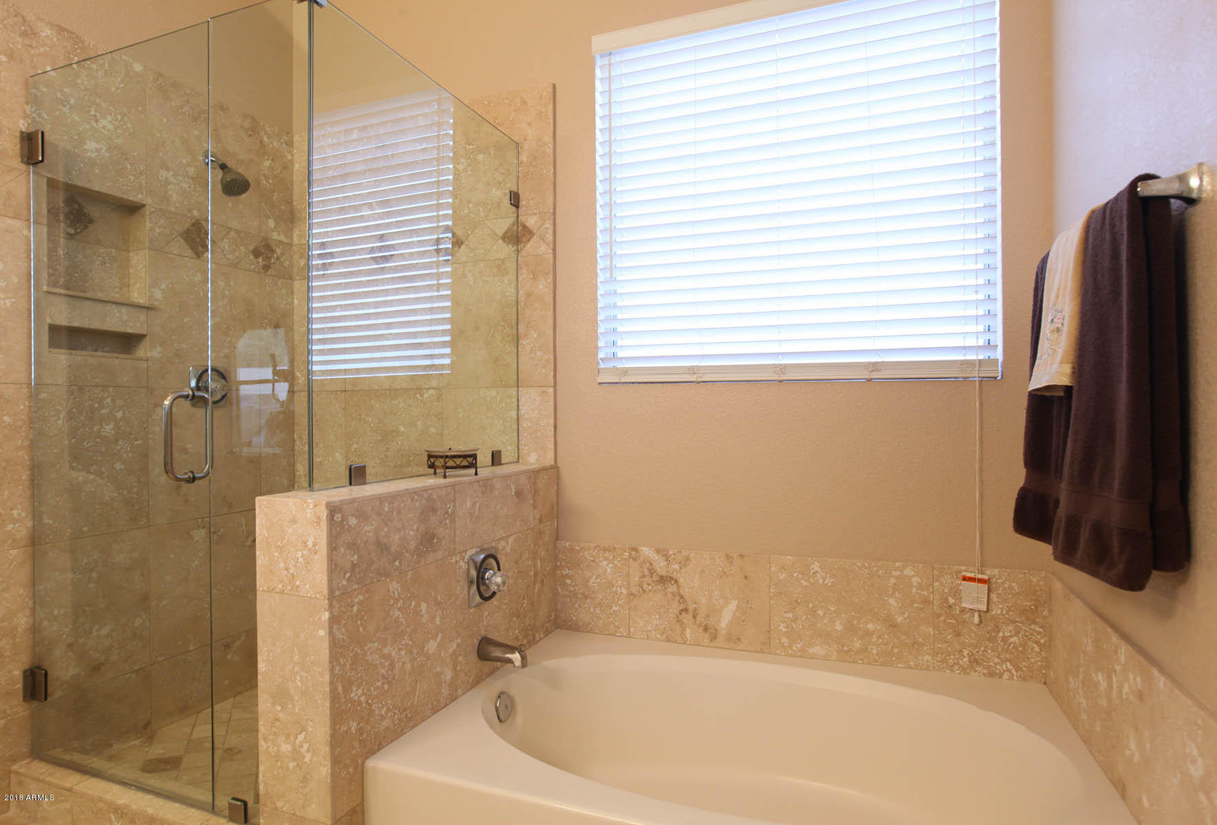 2281 Randall Road Gilbert, AZ 85296 - Photo 13 of 32 Master Bath2