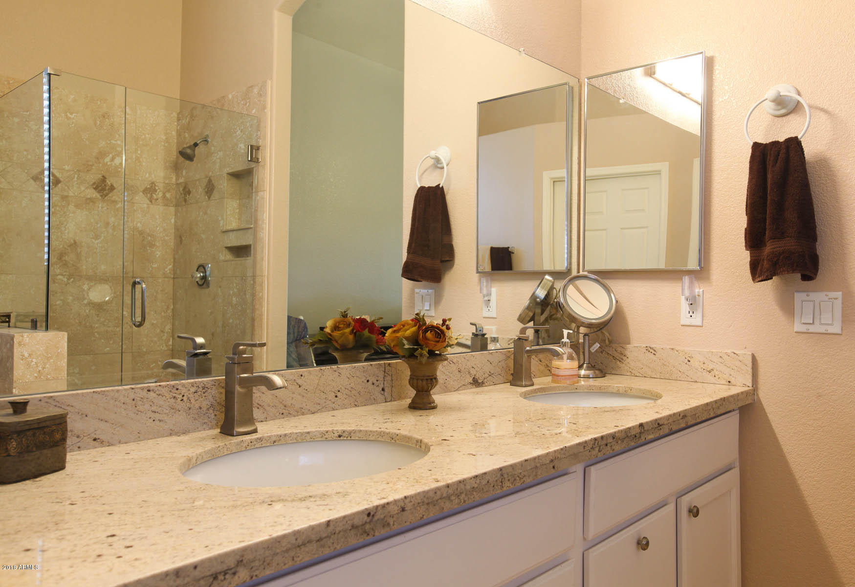 2281 Randall Road Gilbert, AZ 85296 - Photo 14 of 32 Master Bath