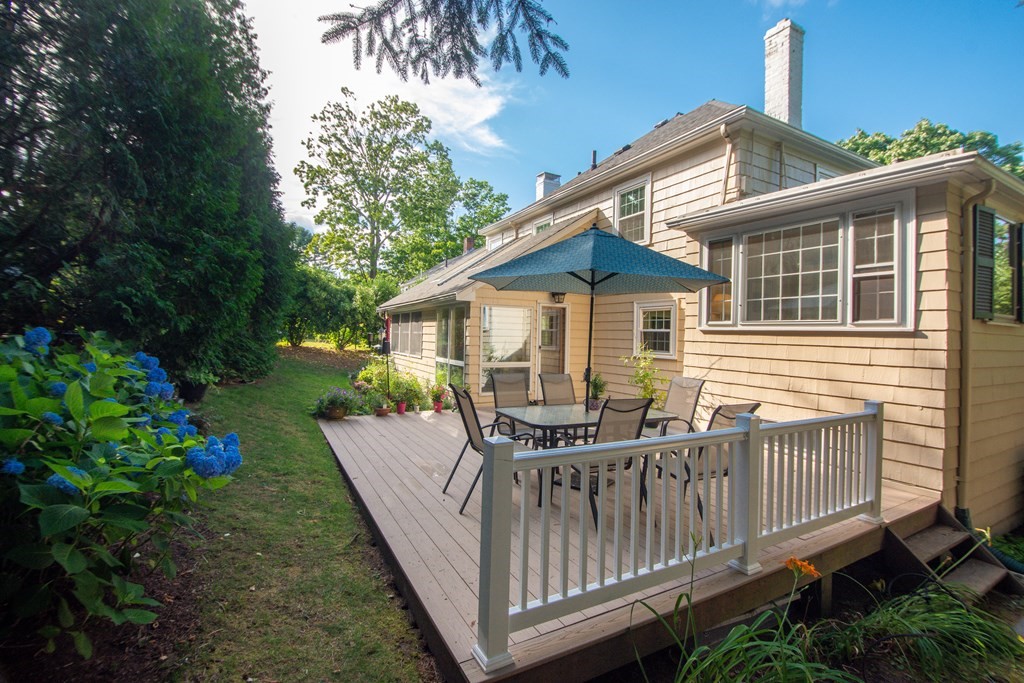 28 Pierrepont Road Winchester, MA 01890 - Photo 37 of 37