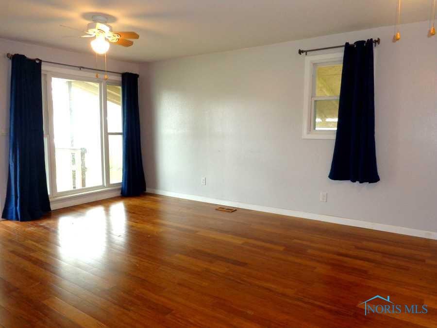 2848 Nash Road Toledo, OH 43613 - Photo 2 of 15 Family Room.