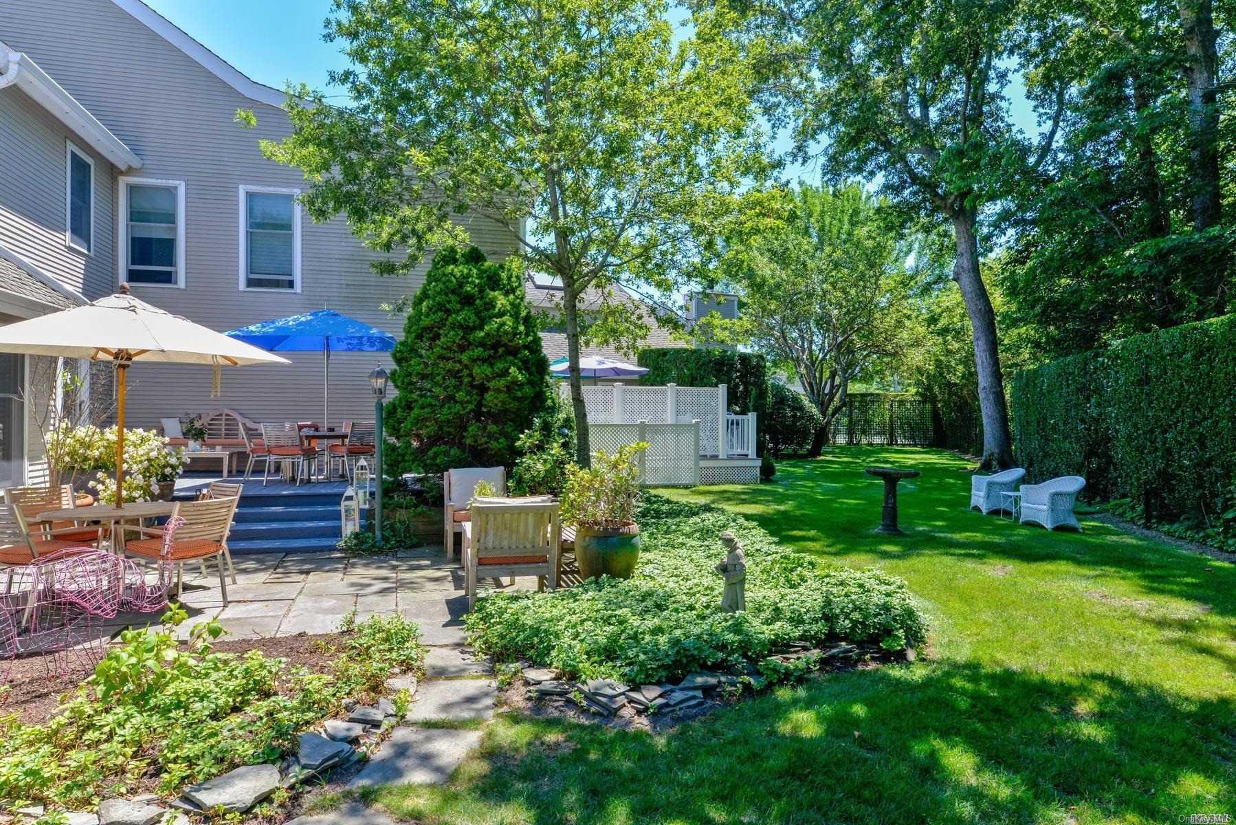 425 Hampton Road Southampton, NY 11968 - Photo 1 of 1 Front