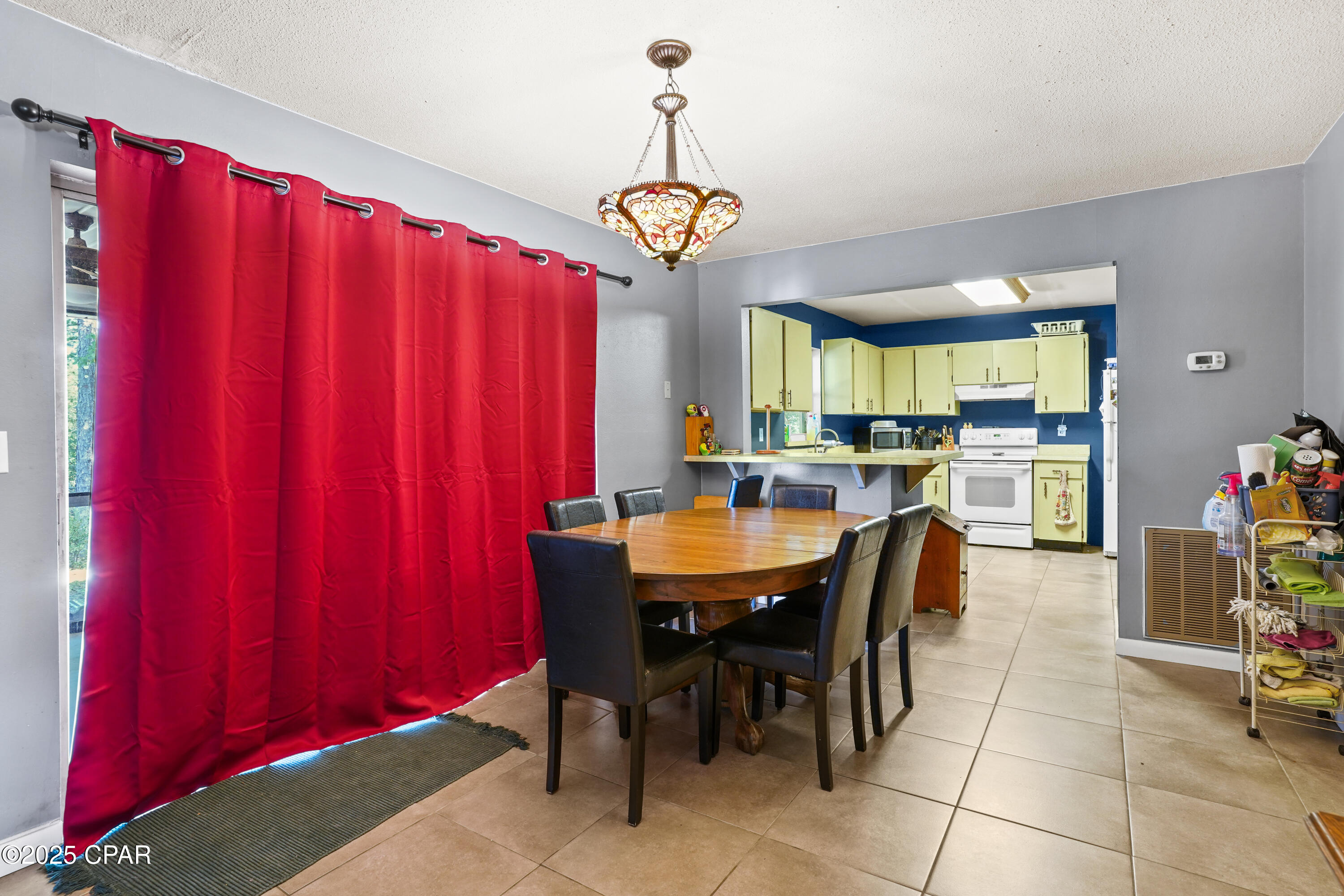 4335 Country Club Boulevard Chipley, FL 32428 - Photo 13 of 28