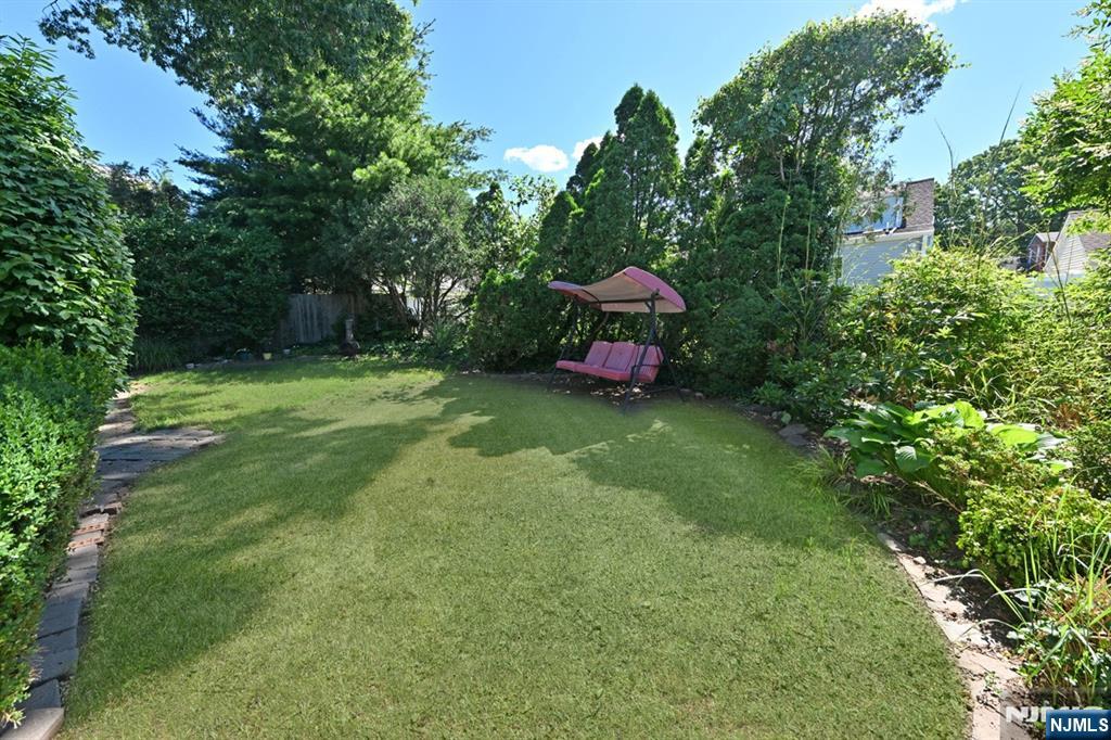738 Grant Avenue Maywood, NJ 07607 - Photo 33 of 37