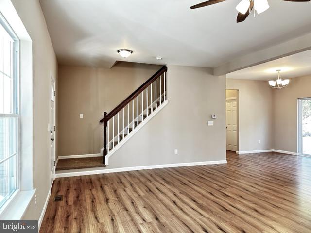 474 Coyle Road Clayton, NJ 08312 - Photo 5 of 33 Living Room