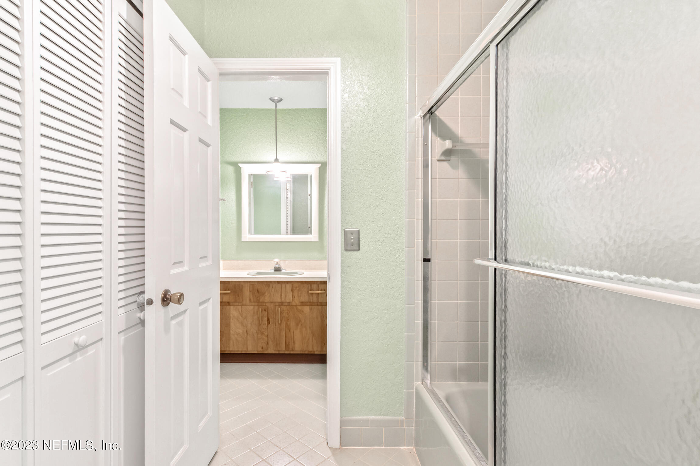 20 Pine Valley Circle Ormond Beach, FL 32174 - Photo 13 of 28 Bathroom