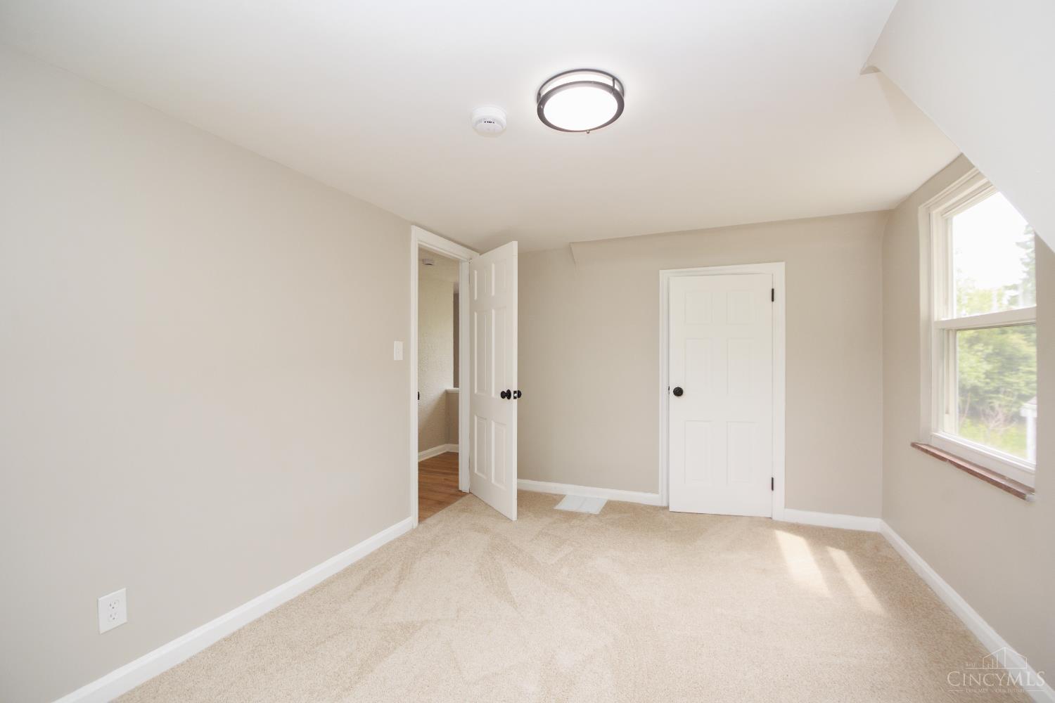 3952 Race Road Cincinnati, OH 45211 - Photo 17 of 41 Gallery Image 17