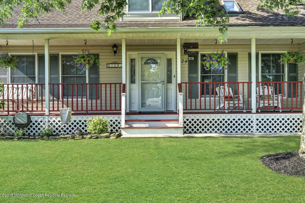 124 Mooring Road Manahawkin, NJ 08050 - Photo 3 of 48 m4trdu3k79qxy44bmmtqjjh7cos9kvvu39un6ghe