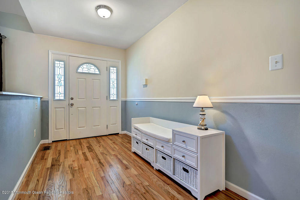 124 Mooring Road Manahawkin, NJ 08050 - Photo 4 of 48 dsc03790