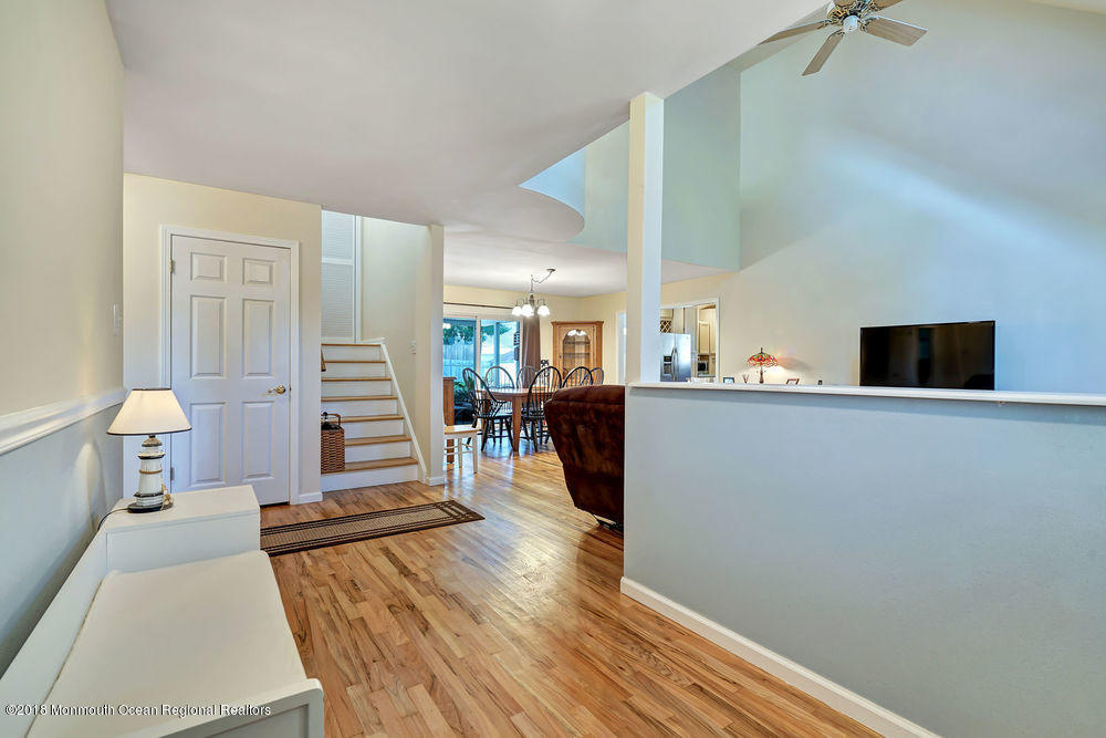 124 Mooring Road Manahawkin, NJ 08050 - Photo 5 of 48 dsc03800