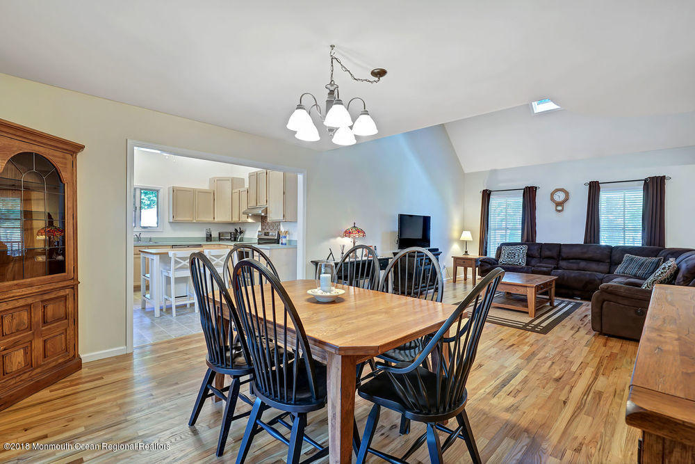 124 Mooring Road Manahawkin, NJ 08050 - Photo 10 of 48 dsc03830