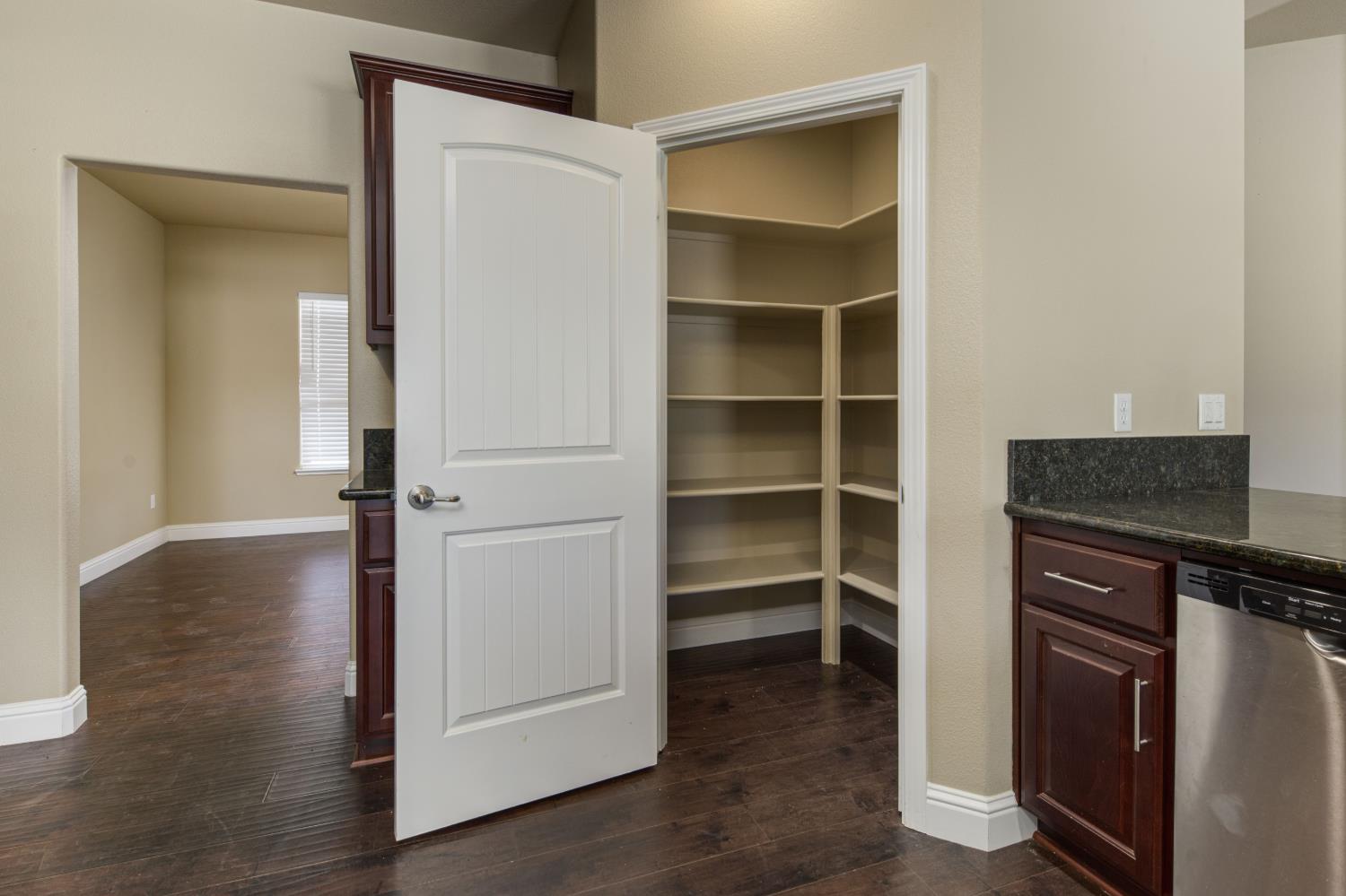 5004 Lake View Road Valley Springs, CA 95252 - Photo 22 of 69 Gallery Image 22