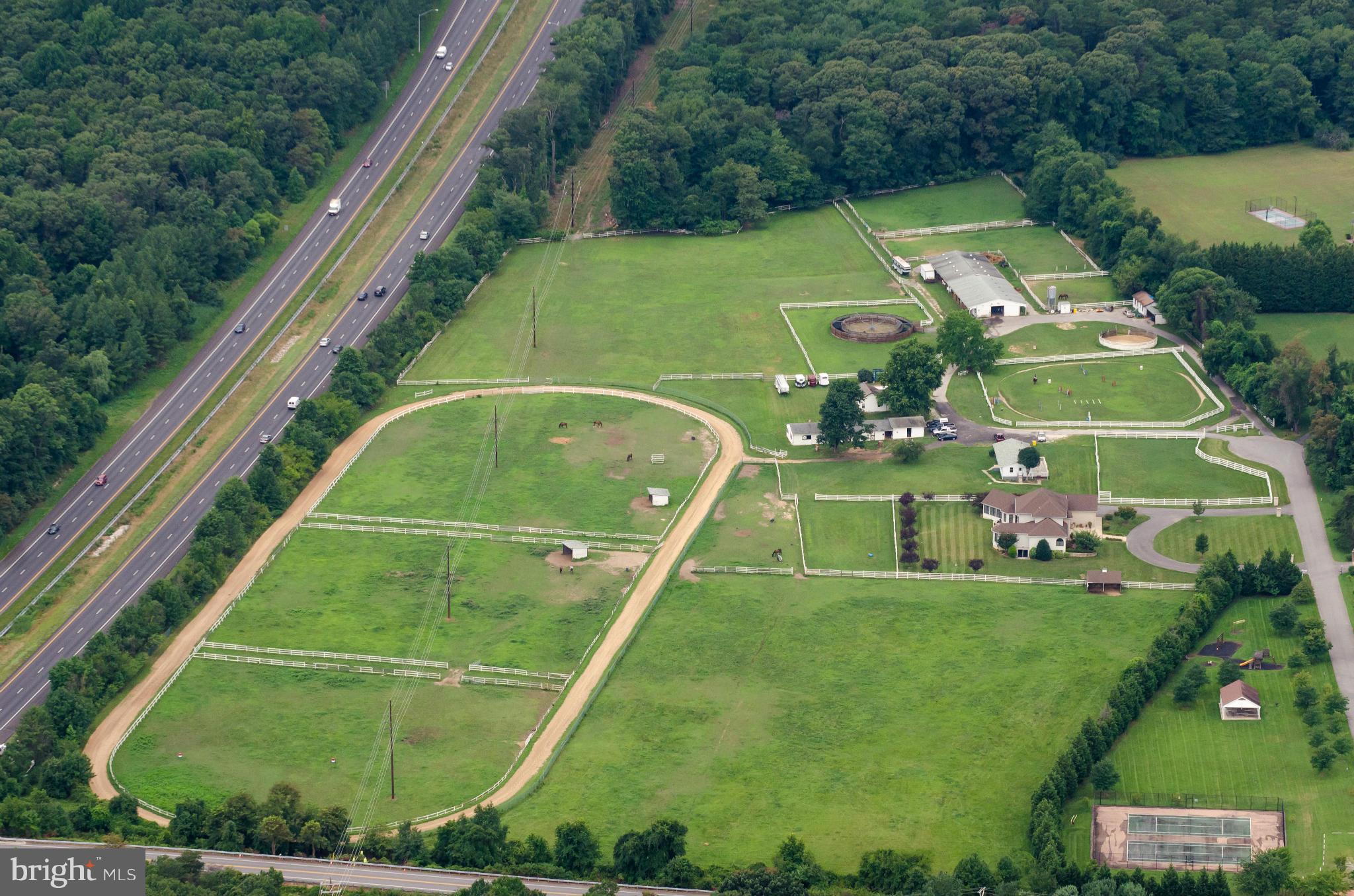 1313 Winner Circle Gambrills, MD 21054 - Photo 4 of 11 Exterior (General)