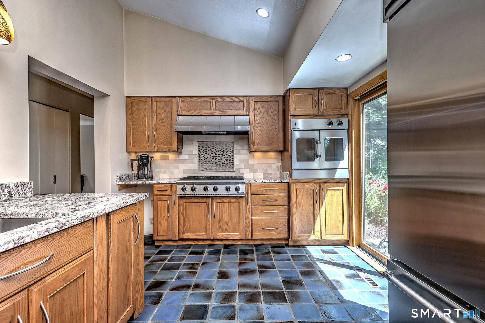 151 Cheshire Road Bethany, CT 06524 - Photo 17 of 40