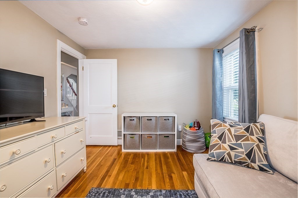 23 Oak Tree Road Dedham, MA 02026 - Photo 15 of 36 Gallery Image 15