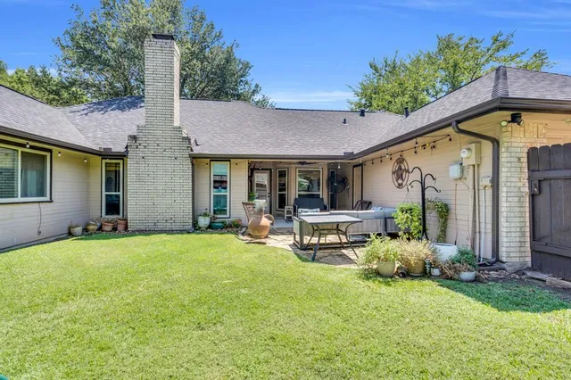 $349,000 | 105 Buffalo Creek Circle, Waxahachie, TX 75165
