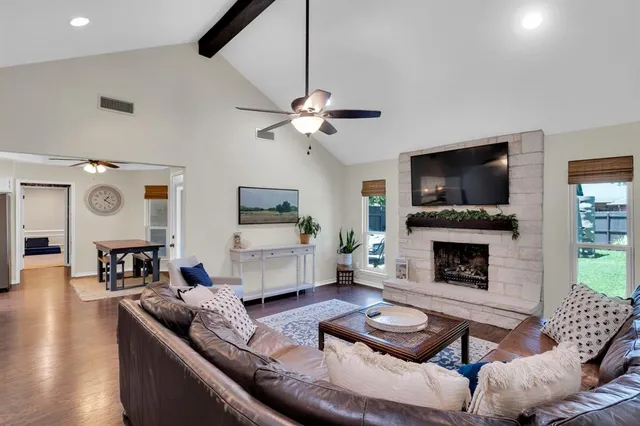 $349,000 | 105 Buffalo Creek Circle, Waxahachie, TX 75165