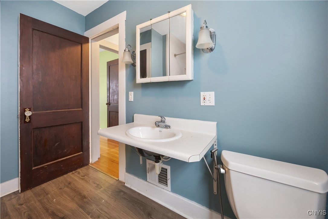 157 Upland Road Syracuse, NY 13207 - Photo 15 of 25