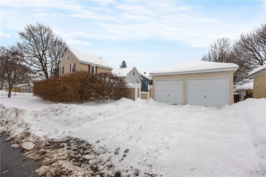 157 Upland Road Syracuse, NY 13207 - Photo 3 of 25