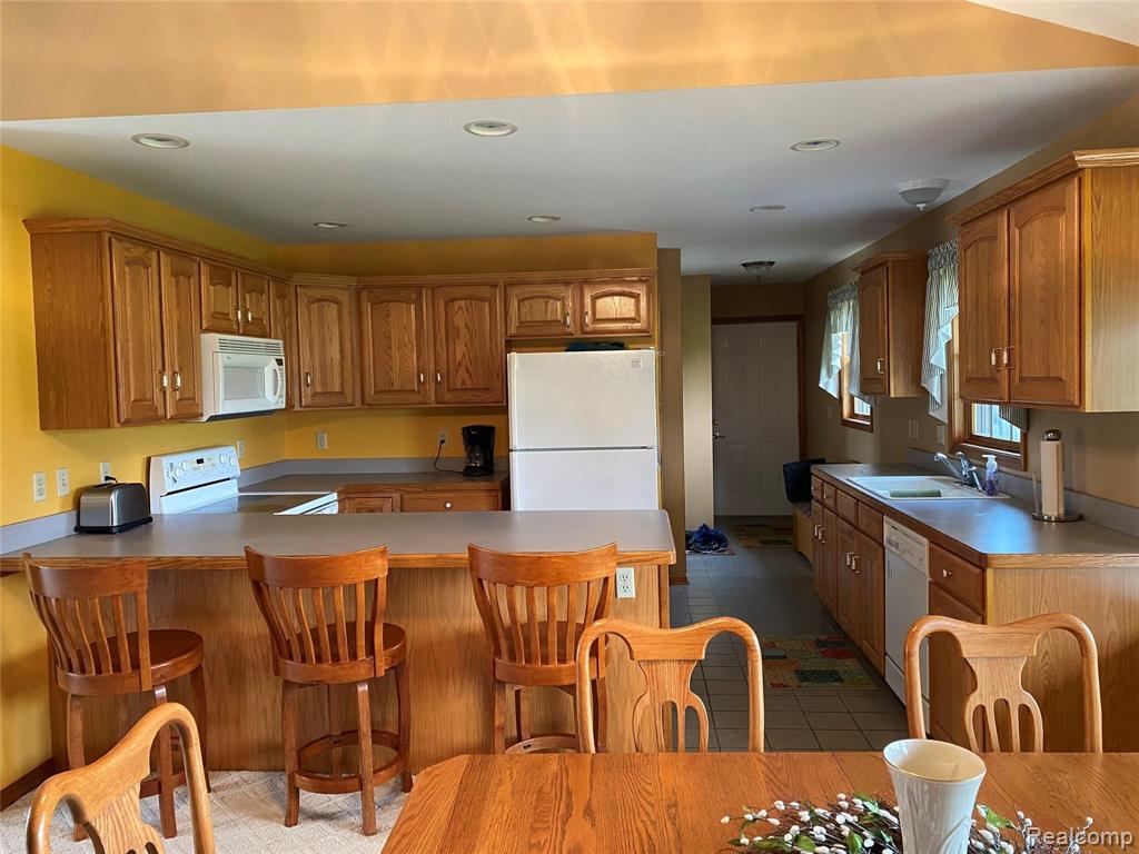 9486 Baldwin Road Gaines, MI 48436 - Photo 9 of 23