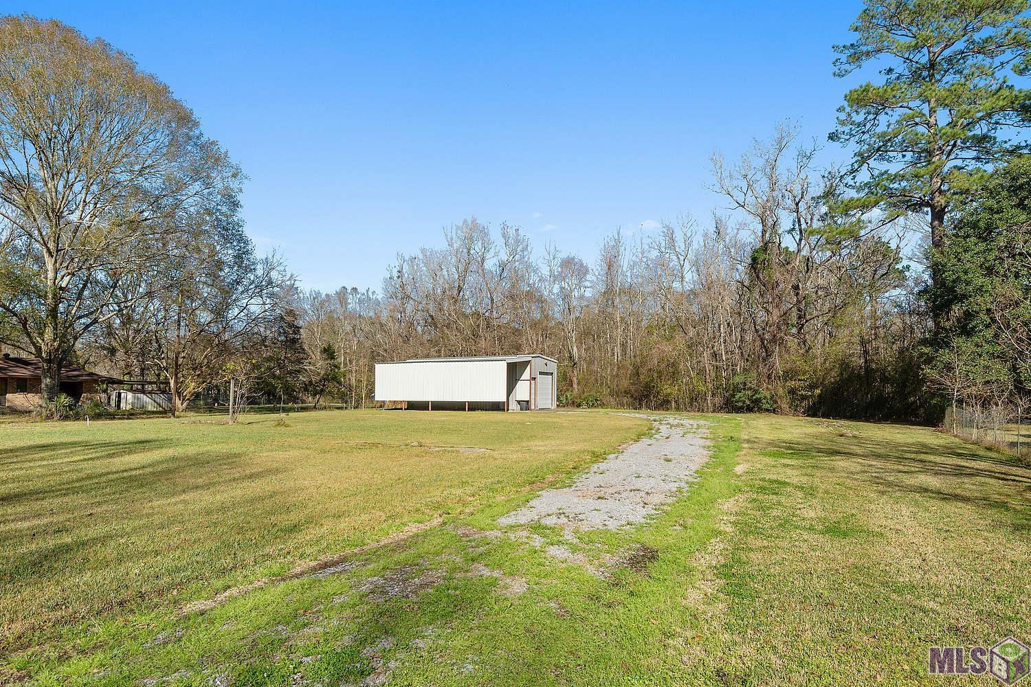 12498 Roundsaville Road Baton Rouge, LA 70818 - Photo 3 of 5