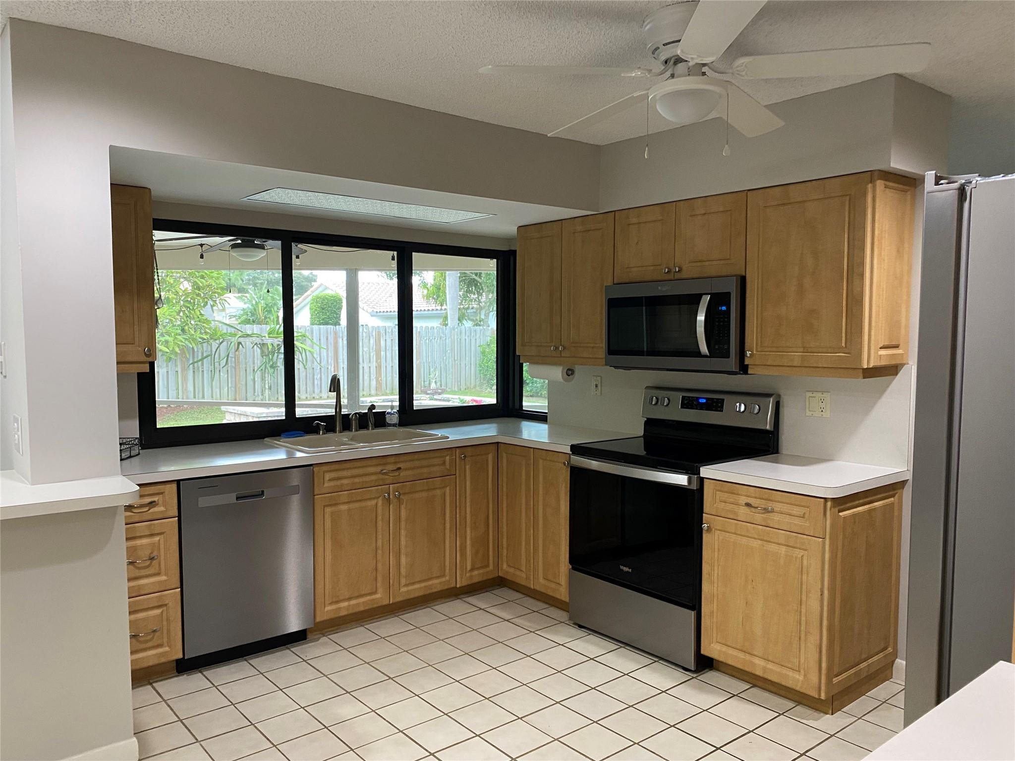 2379 Northwest 30th Street Boca Raton, FL 33431 - Photo 4 of 25 Photo 4