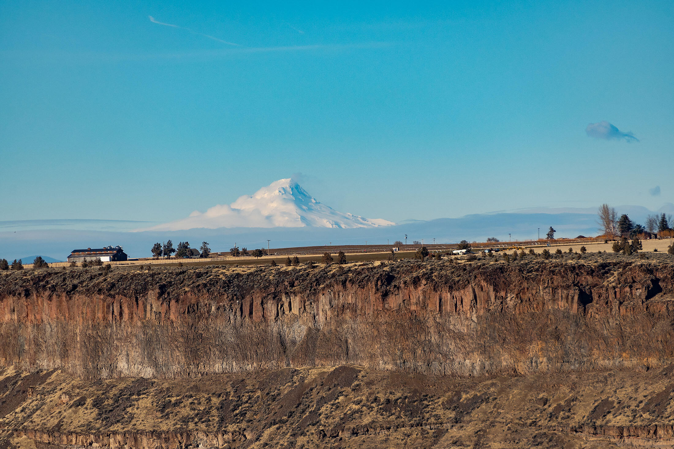 Mt Hood View from this awesome rim property.