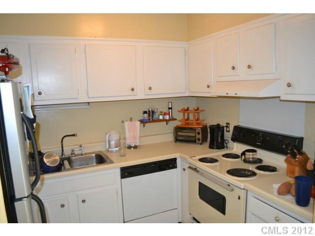 2630 Park Road, Unit B Charlotte, NC 28209 - Photo 4 of 10
