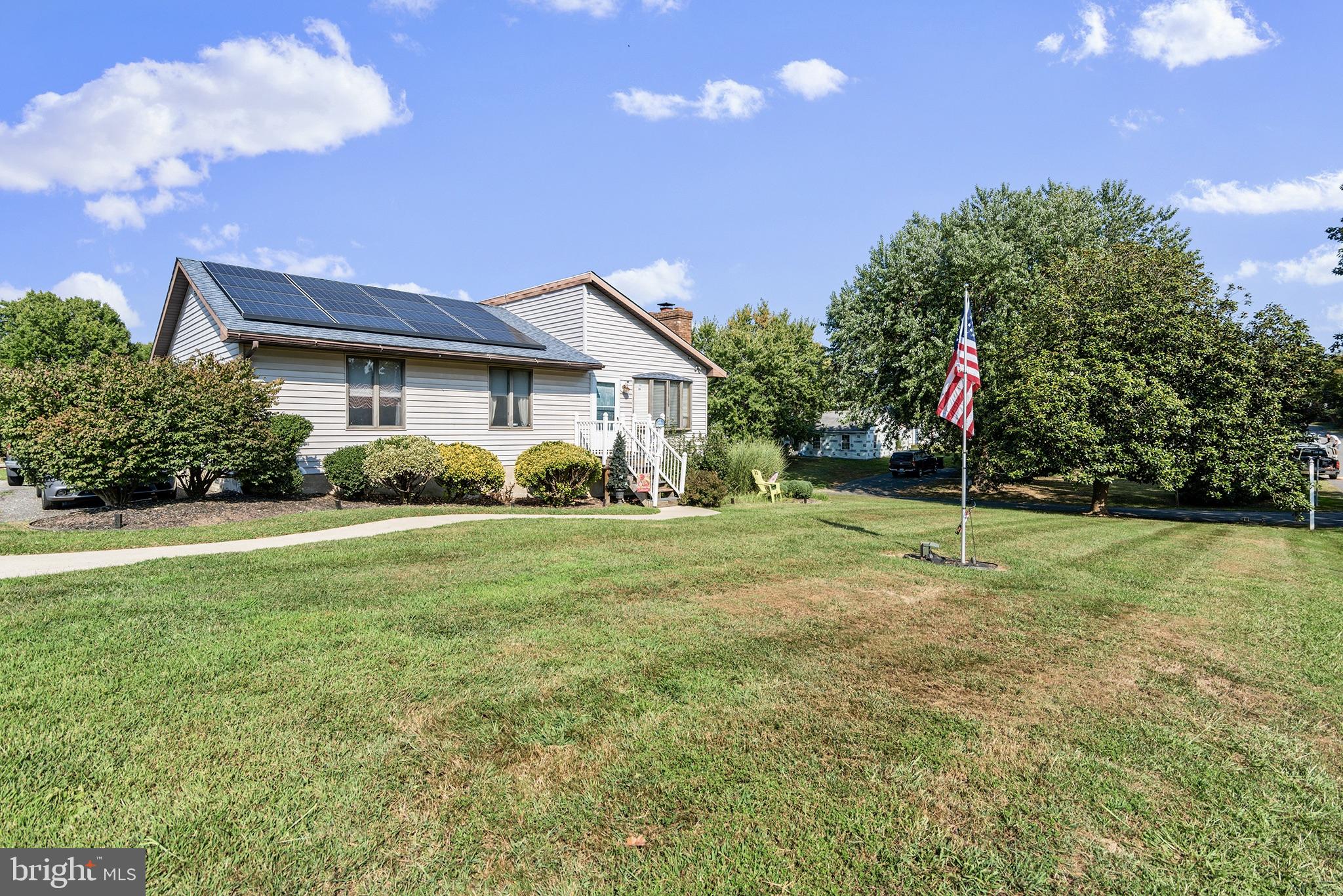 33 Low Road Earleville, MD 21919 - Photo 3 of 35 a view of a house with a backyard