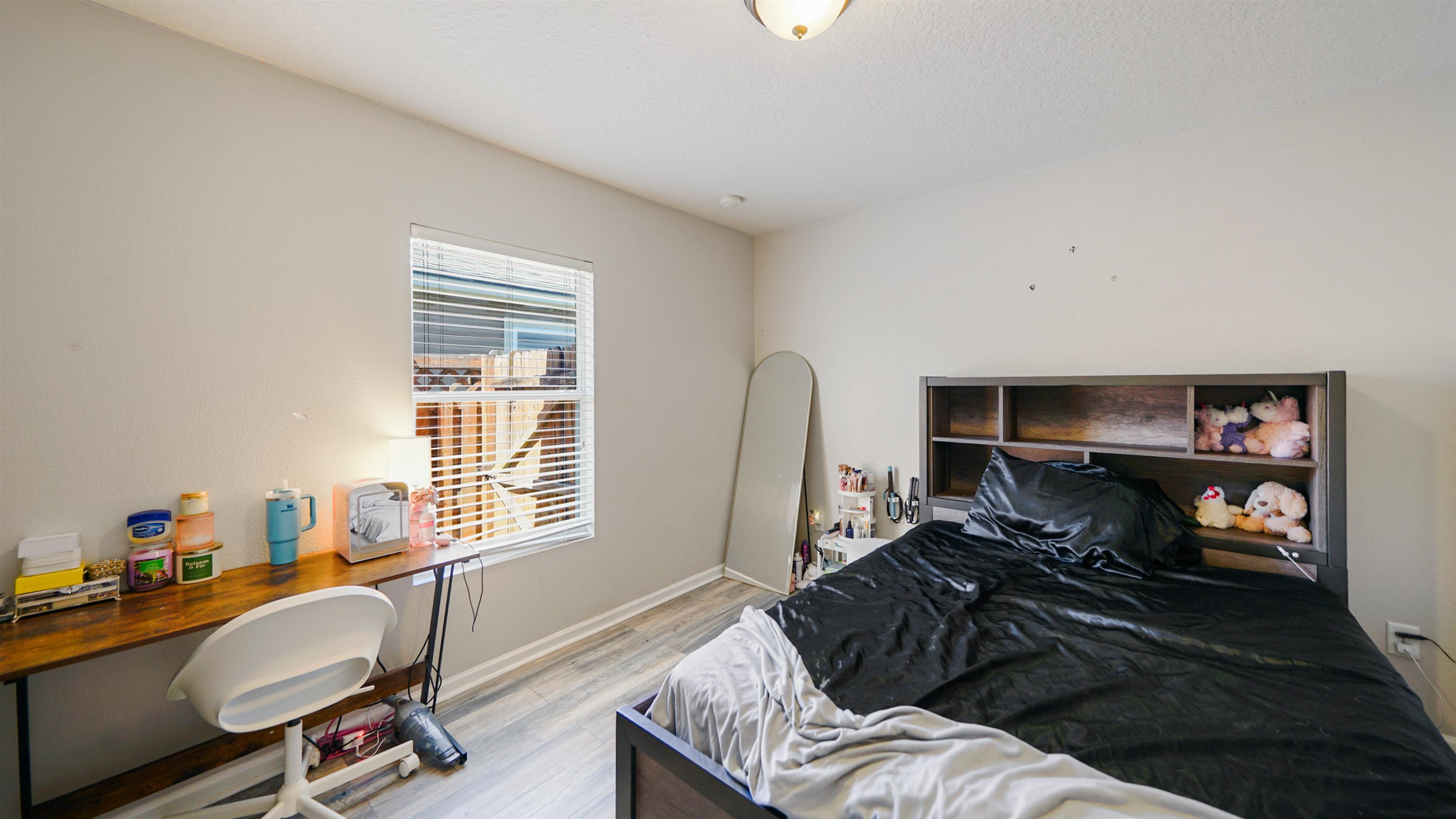 617 Birchbark Trail St. Augustine, FL 32092 - Photo 20 of 41 a living room with furniture and a window
